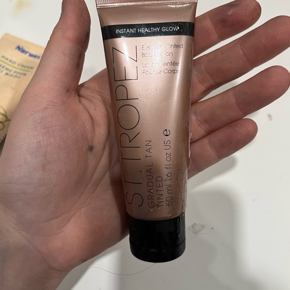 Makeup - Picture 8 of 16